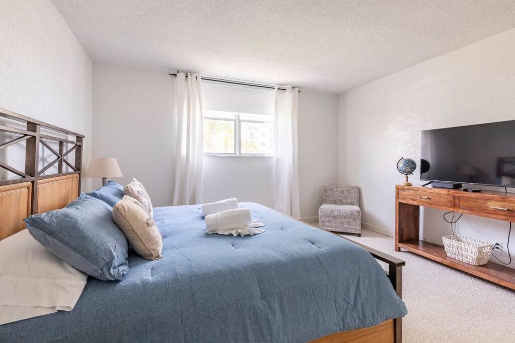 Amazing Apartment On The Beach Hollywood Bagian luar foto