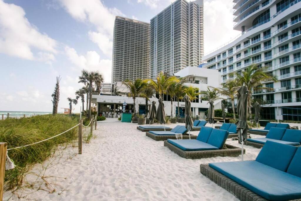 Amazing Apartment On The Beach Hollywood Bagian luar foto