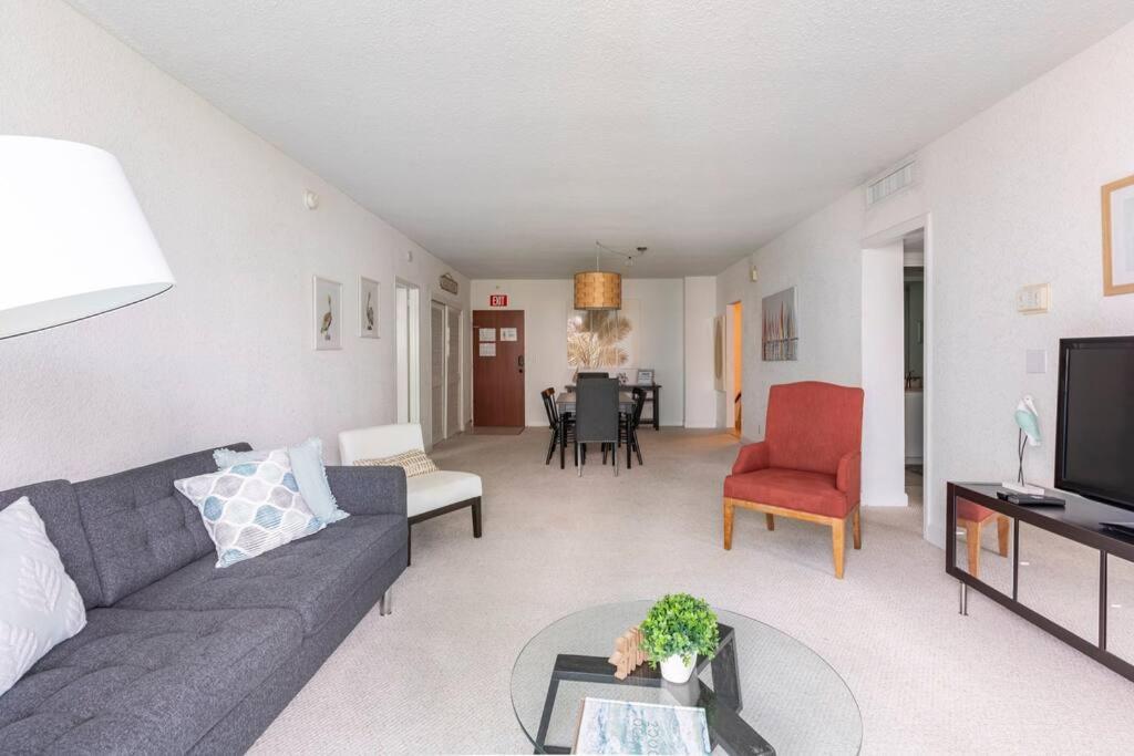 Amazing Apartment On The Beach Hollywood Bagian luar foto