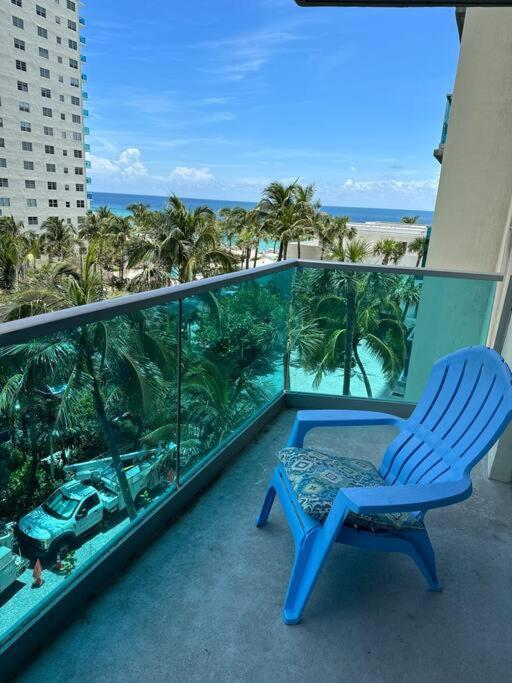 Amazing Apartment On The Beach Hollywood Bagian luar foto